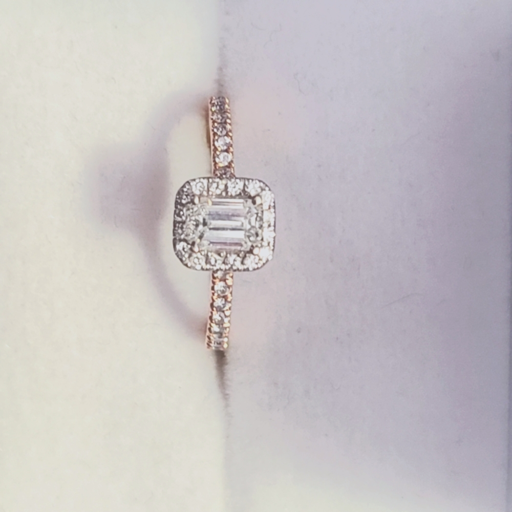 EMERALD CUT DIAMOND RING